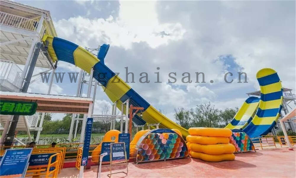 大型水上乐园设备为何要定期更换