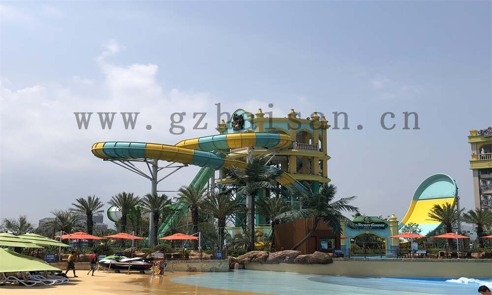 水上乐园的游客接待中心如何提供高效服务？