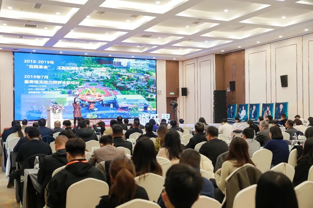 金冠荣耀，见证卓越！jinnianhui今年会游乐斩获两项重量级大奖