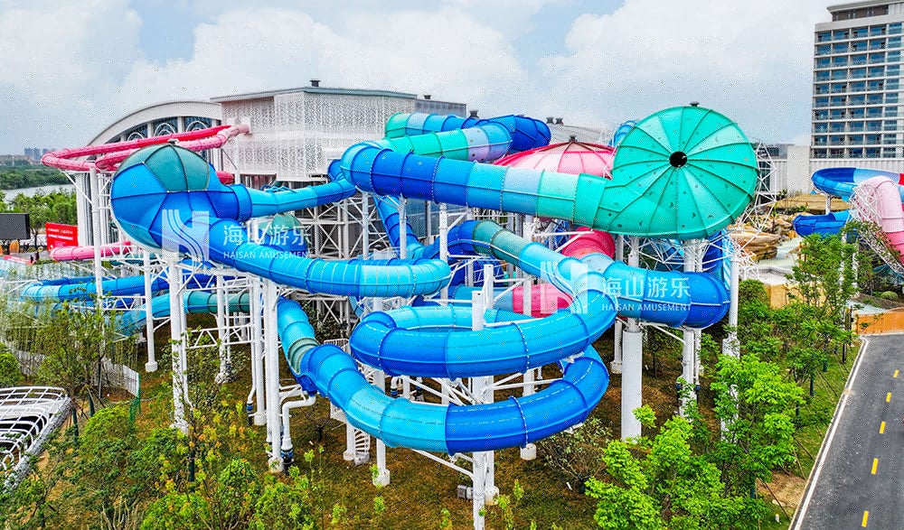 打破季节边界，定义全季狂欢｜超级魔法时空组合滑道，引领水乐园新纪元